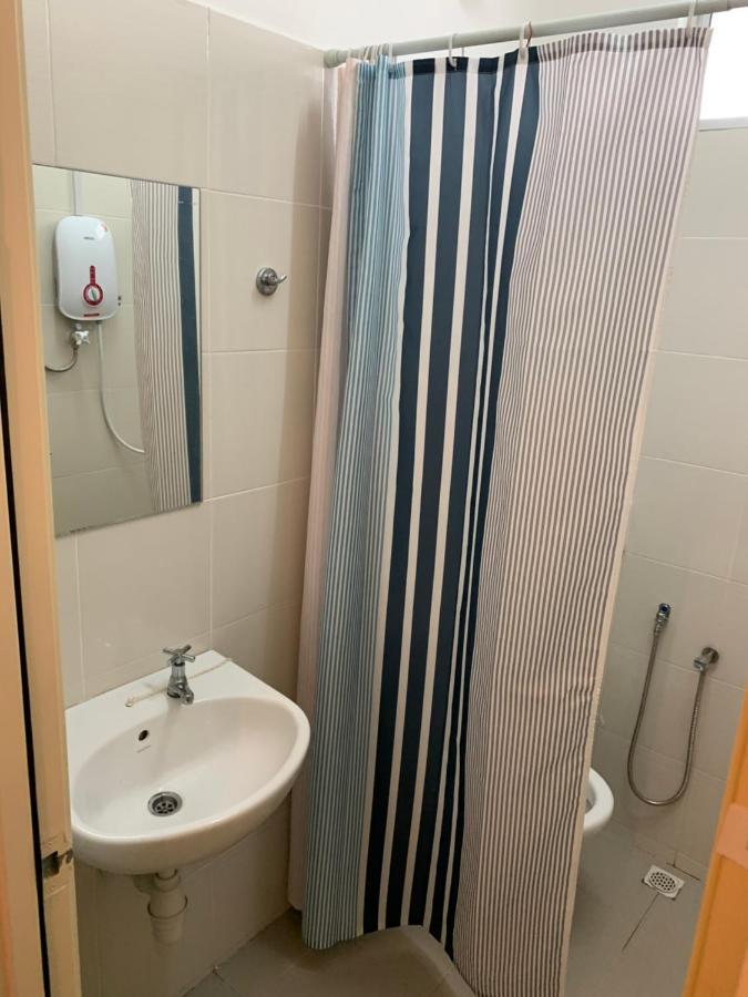 Apartamento Tr Penang House For Large Family Getaways Bayan Lepas Exterior foto