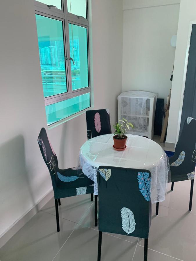 Apartamento Tr Penang House For Large Family Getaways Bayan Lepas Exterior foto
