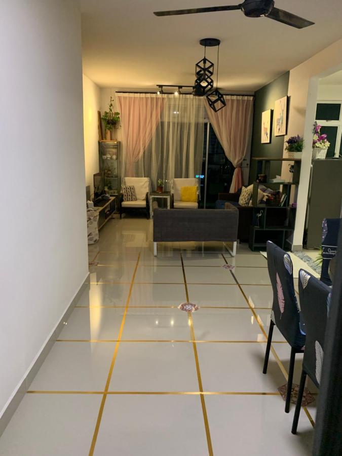 Apartamento Tr Penang House For Large Family Getaways Bayan Lepas Exterior foto