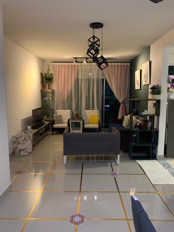 Apartamento Tr Penang House For Large Family Getaways Bayan Lepas Exterior foto